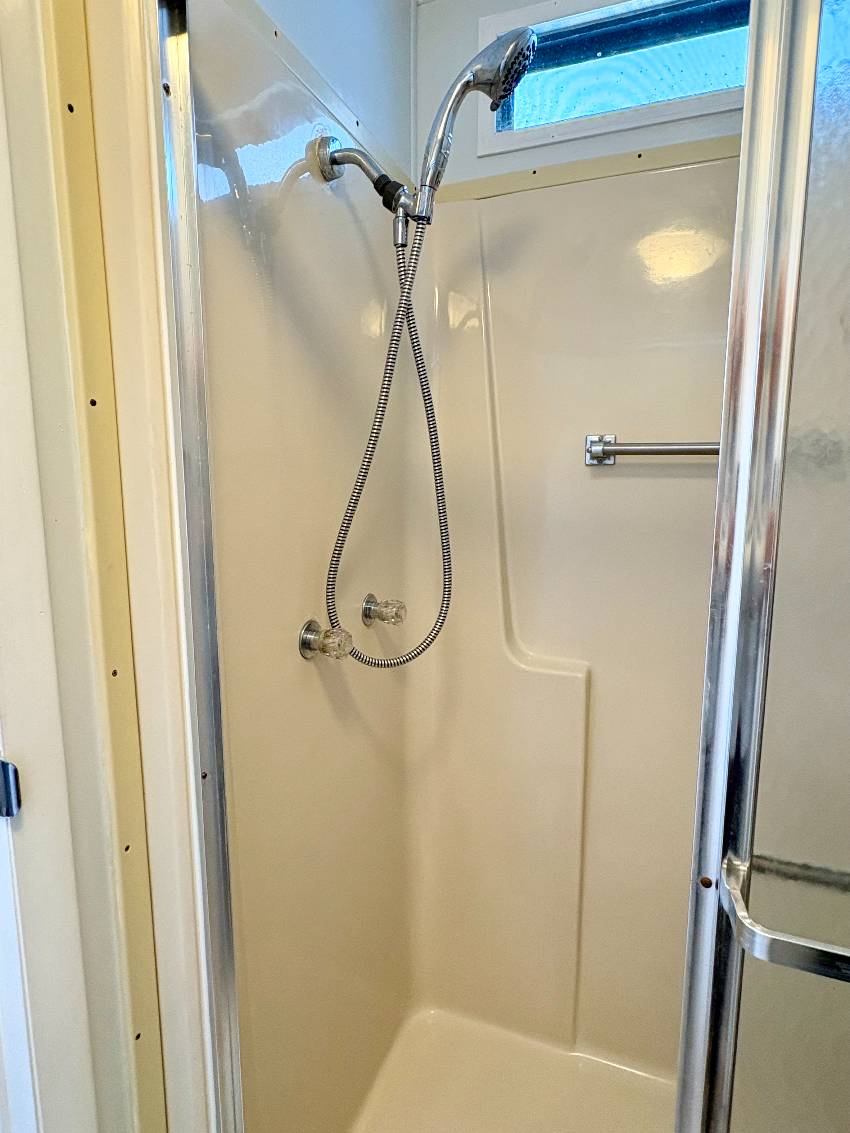 1179 Juanita Circle a Venice, FL Mobile or Manufactured Home for Sale