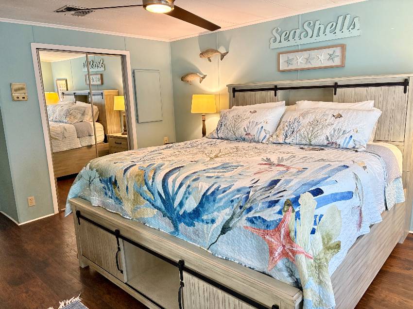 1179 Juanita Circle a Venice, FL Mobile or Manufactured Home for Sale