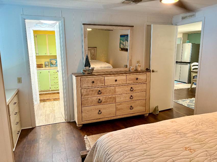 1179 Juanita Circle a Venice, FL Mobile or Manufactured Home for Sale