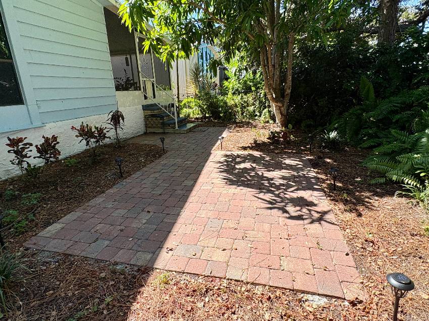 1179 Juanita Circle a Venice, FL Mobile or Manufactured Home for Sale