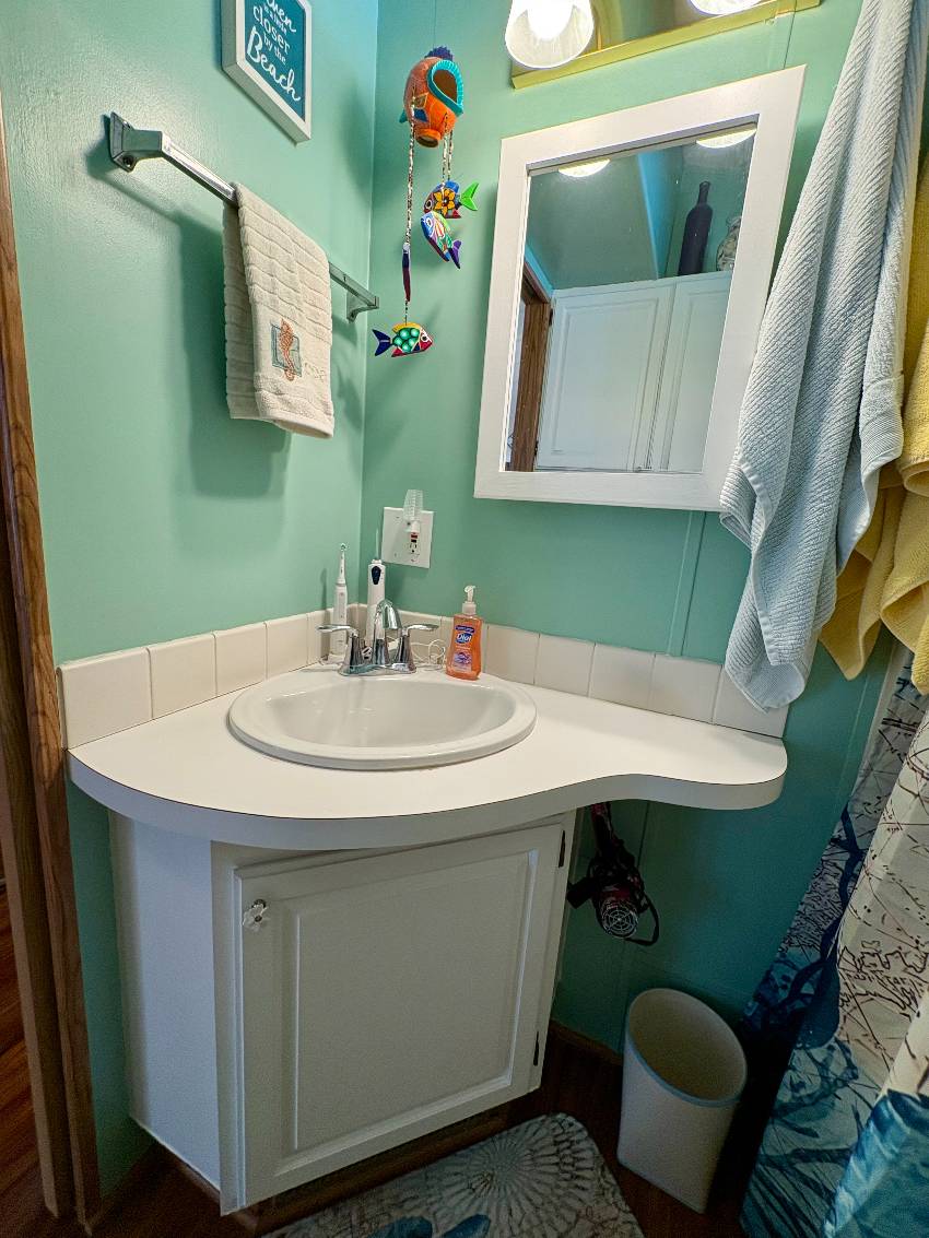 1300 N. River Rd, Lot E32 a Venice, FL Mobile or Manufactured Home for Sale