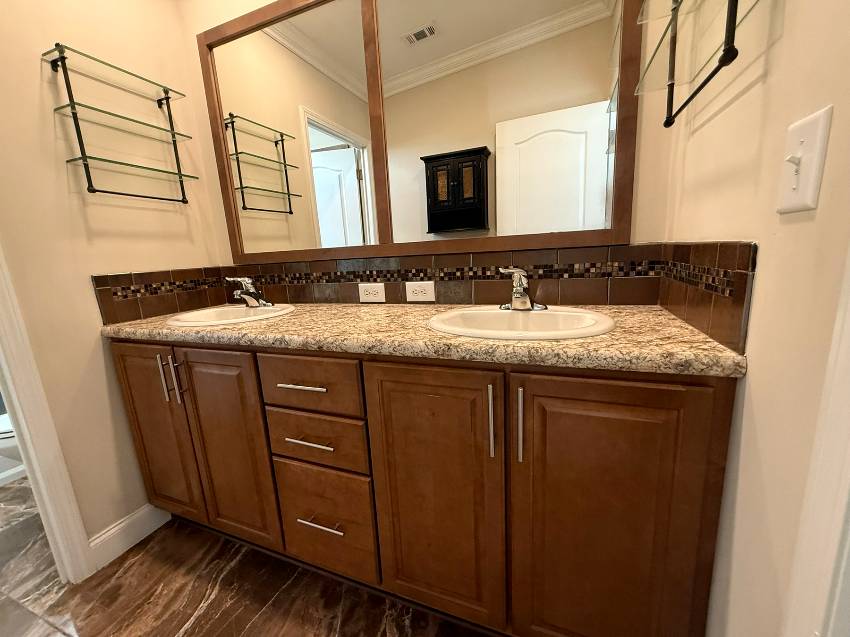 210 Holland St a Ellenton, FL Mobile or Manufactured Home for Sale