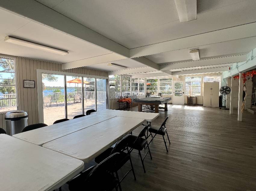 2206 Chaney Dr Lot 305 a Ruskin, FL Mobile or Manufactured Home for Sale