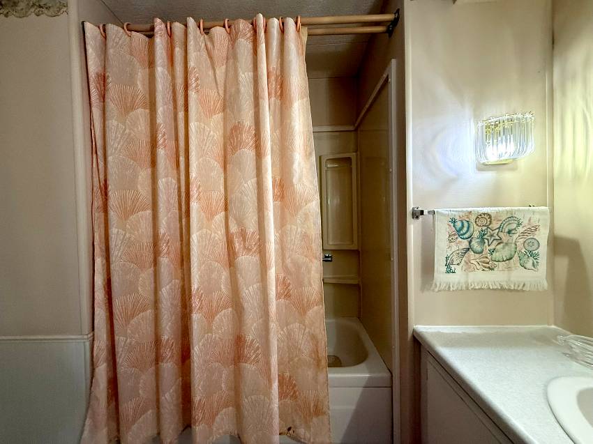 42 East Rd a Palmetto, FL Mobile or Manufactured Home for Sale