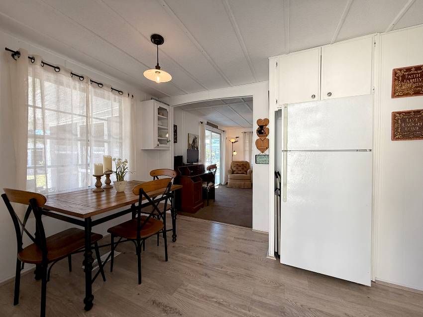 940 Siesta Dr a Ellenton, FL Mobile or Manufactured Home for Sale