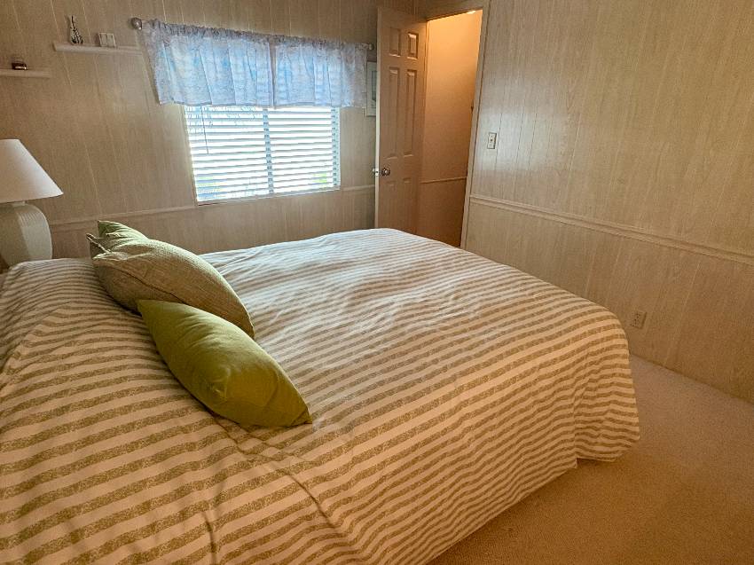 1215 Hispaniola Way a Venice, FL Mobile or Manufactured Home for Sale