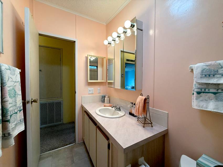 1124 48th Ave a Bradenton, FL Mobile or Manufactured Home for Sale