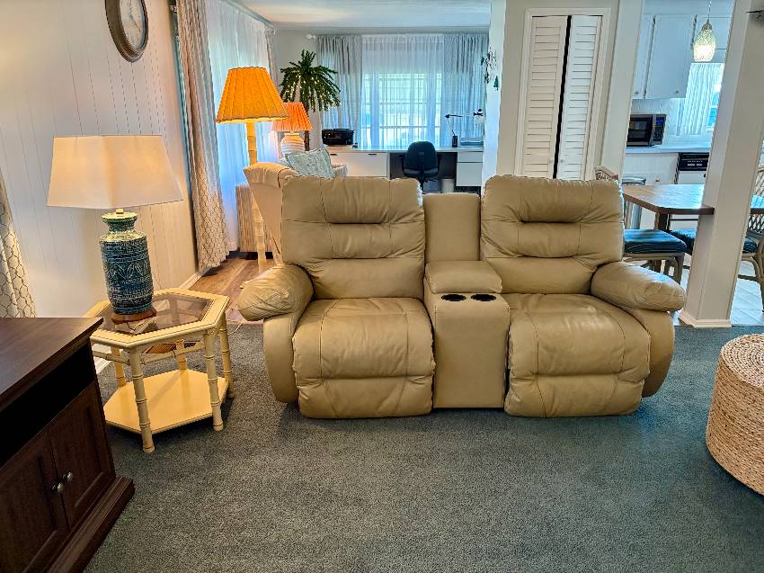 935 Vincent W a Venice, FL Mobile or Manufactured Home for Sale