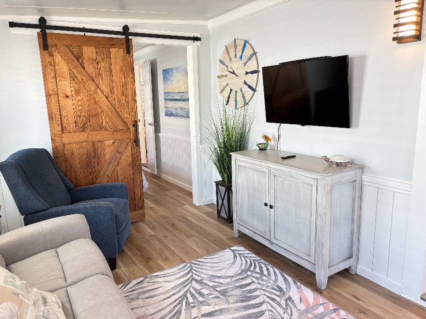 1300 N River Road, Lot E125 a Venice, FL Mobile or Manufactured Home for Sale