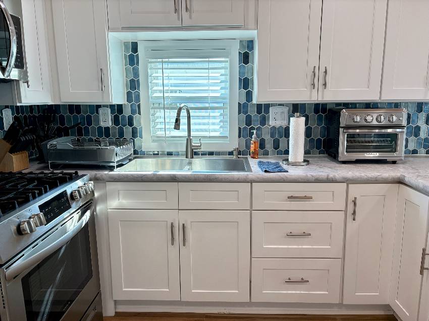 1300 N River Road, Lot E125 a Venice, FL Mobile or Manufactured Home for Sale