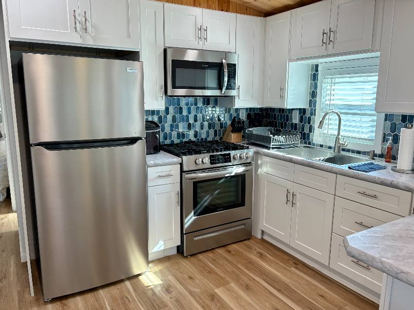 1300 N River Road, Lot E125 a Venice, FL Mobile or Manufactured Home for Sale