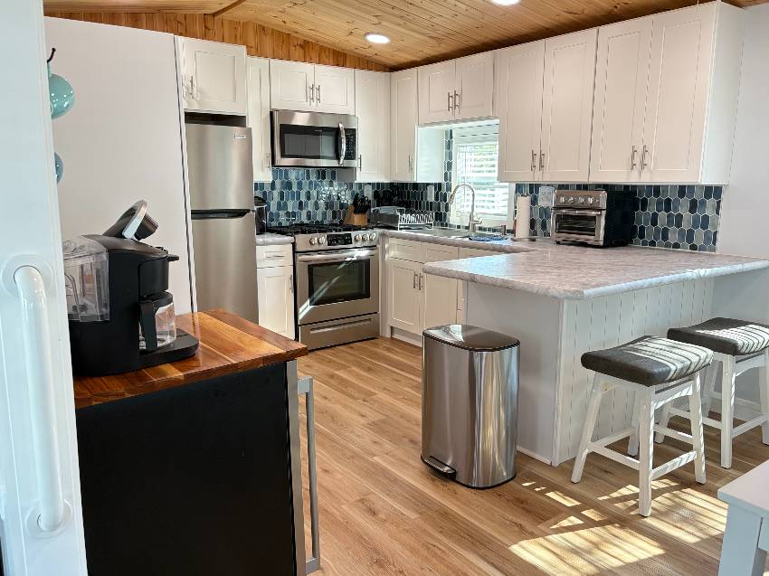 1300 N River Road, Lot E125 a Venice, FL Mobile or Manufactured Home for Sale