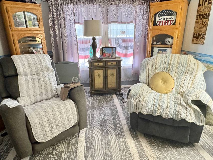 445 Cobia a Venice, FL Mobile or Manufactured Home for Sale