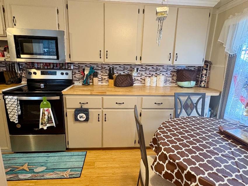 445 Cobia a Venice, FL Mobile or Manufactured Home for Sale