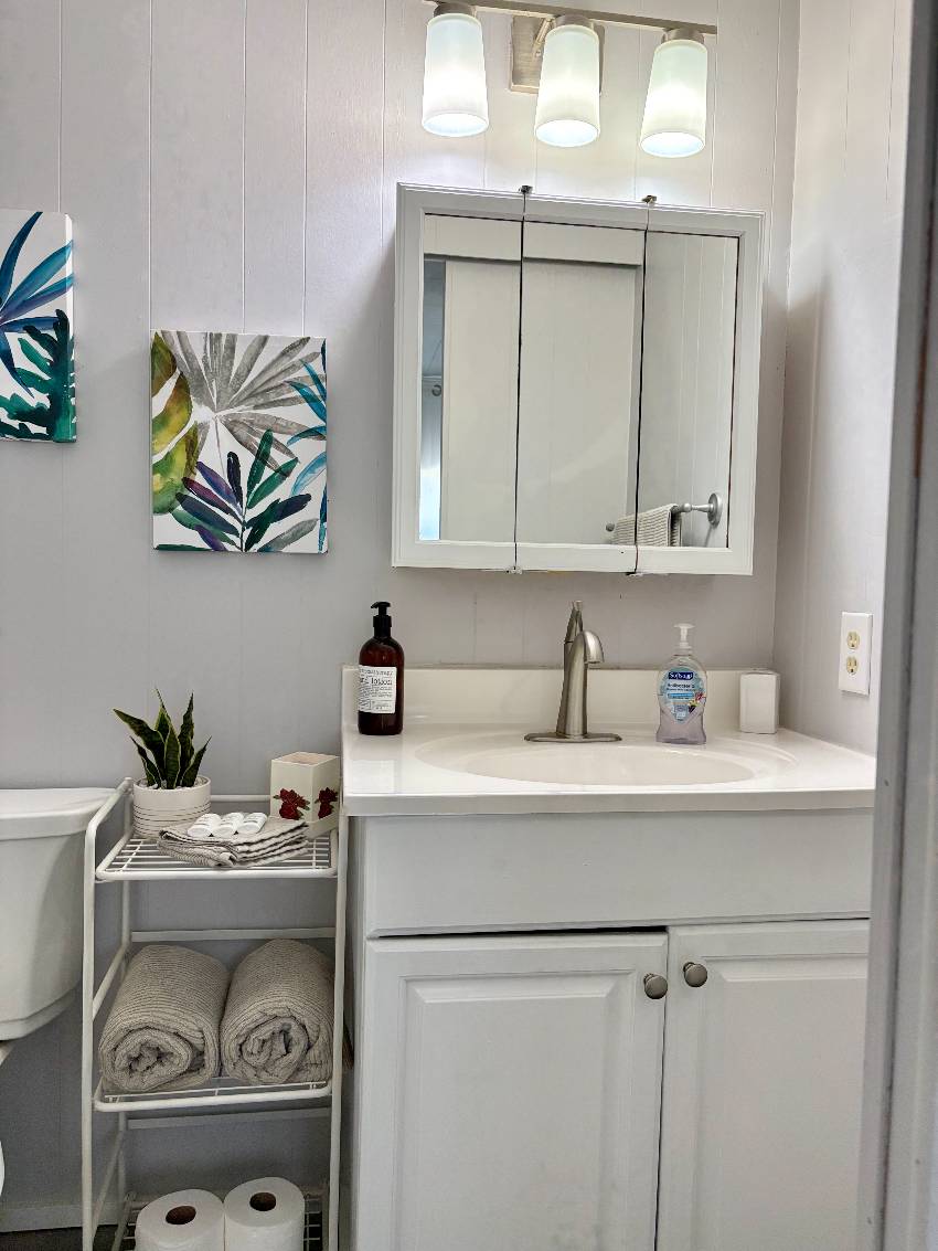 176 4th Street E a Nokomis, FL Mobile or Manufactured Home for Sale