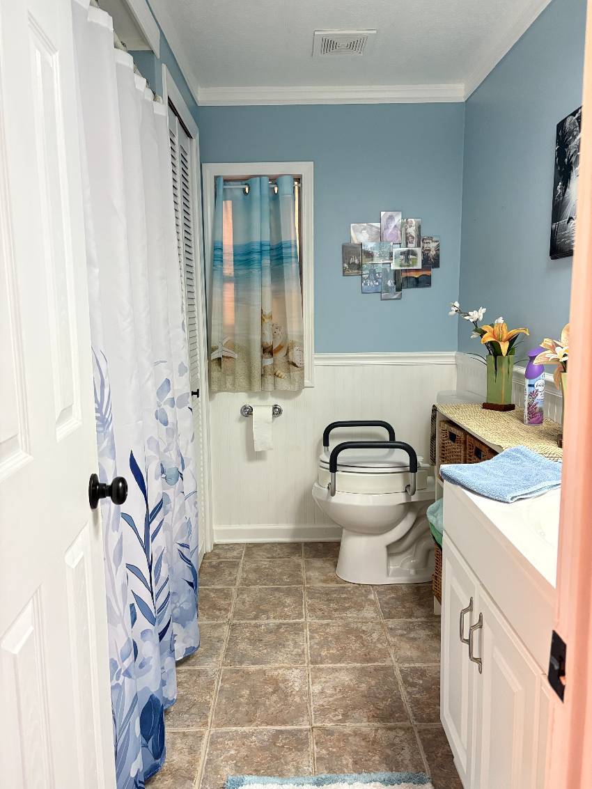 917 Sand Cay W a Venice, FL Mobile or Manufactured Home for Sale