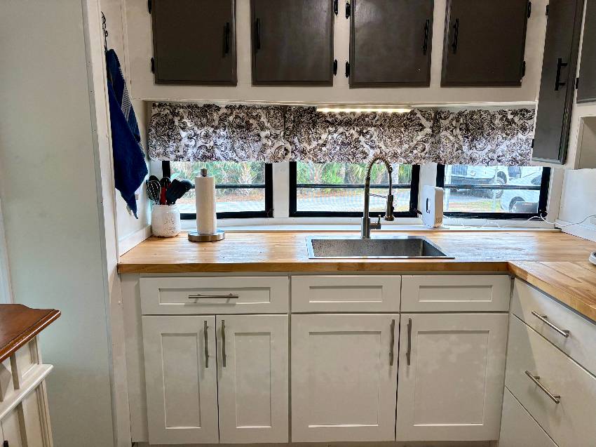 1300 N River Road Lot E31 a Venice, FL Mobile or Manufactured Home for Sale