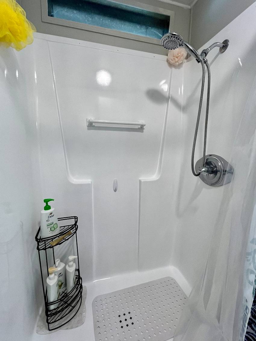 1203 N Indies Circle a Venice, FL Mobile or Manufactured Home for Sale