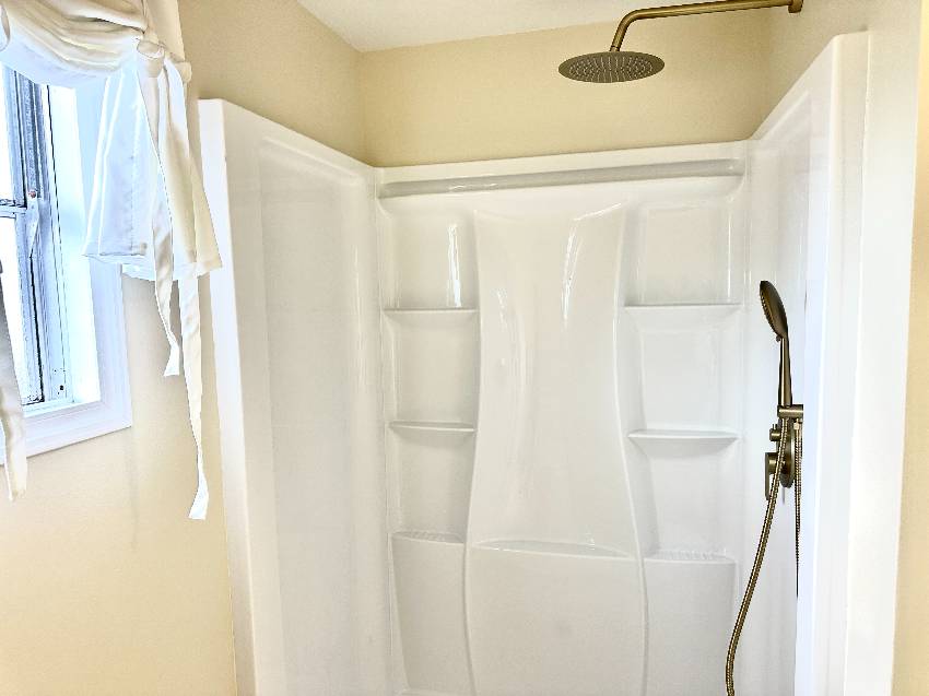 583 Bayshore Dr a Ellenton, FL Mobile or Manufactured Home for Sale