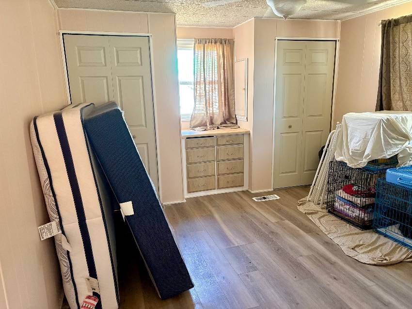 909 Kenoma W a Venice, FL Mobile or Manufactured Home for Sale