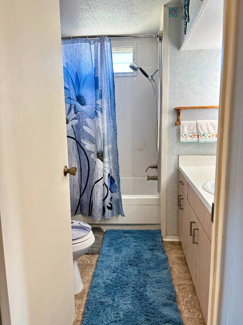 909 Kenoma W a Venice, FL Mobile or Manufactured Home for Sale