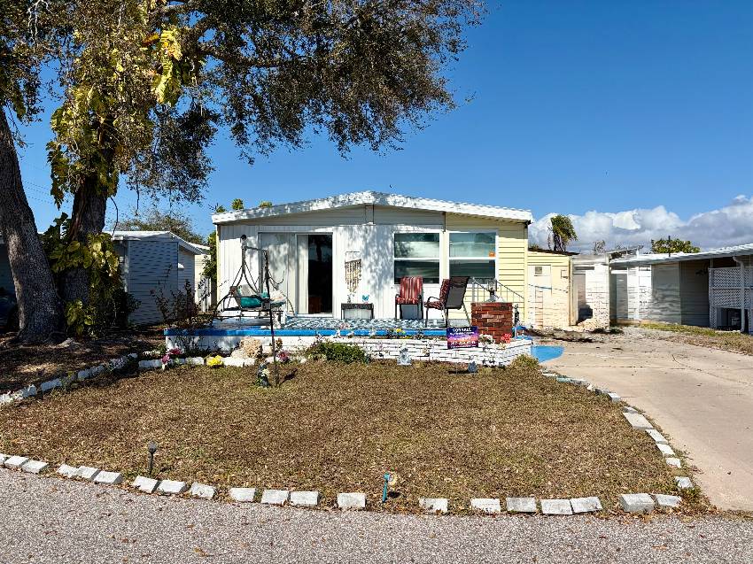 909 Kenoma W a Venice, FL Mobile or Manufactured Home for Sale
