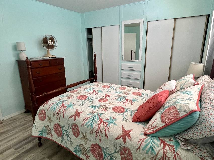 987 Haiti  E a Venice, FL Mobile or Manufactured Home for Sale