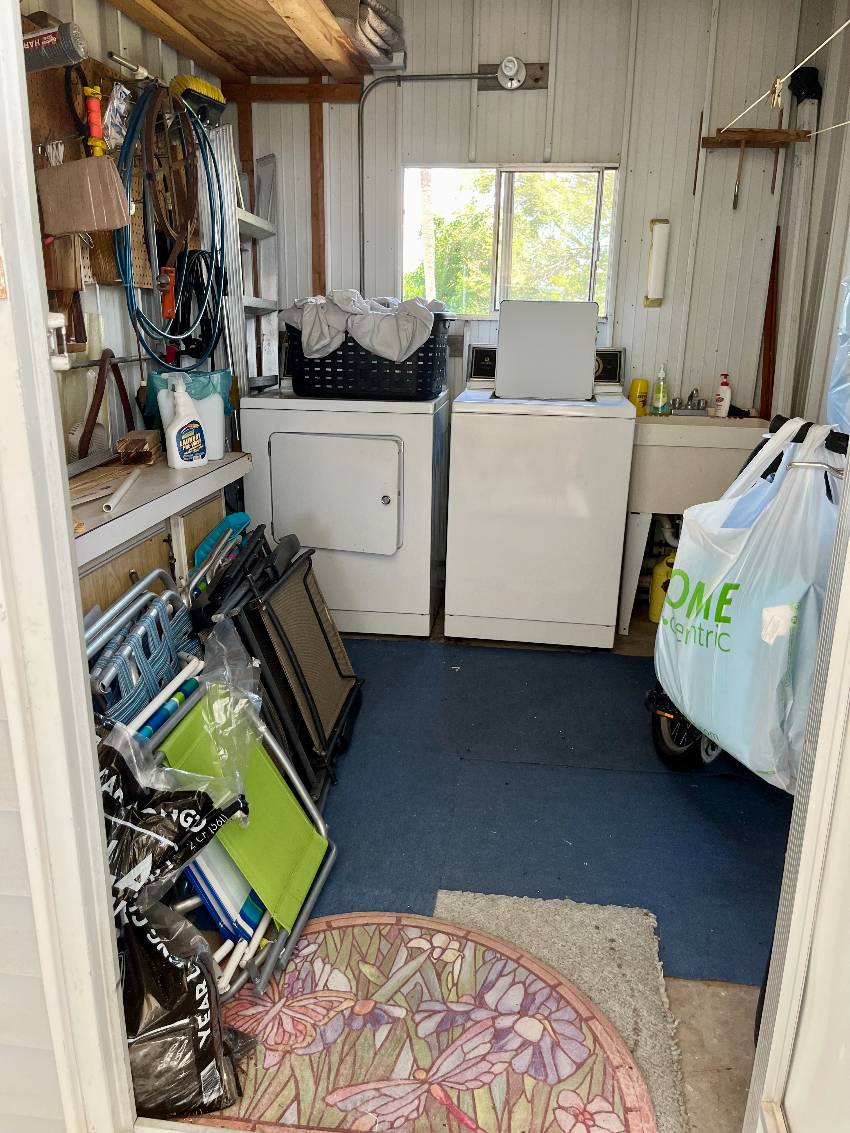 987 Haiti  E a Venice, FL Mobile or Manufactured Home for Sale