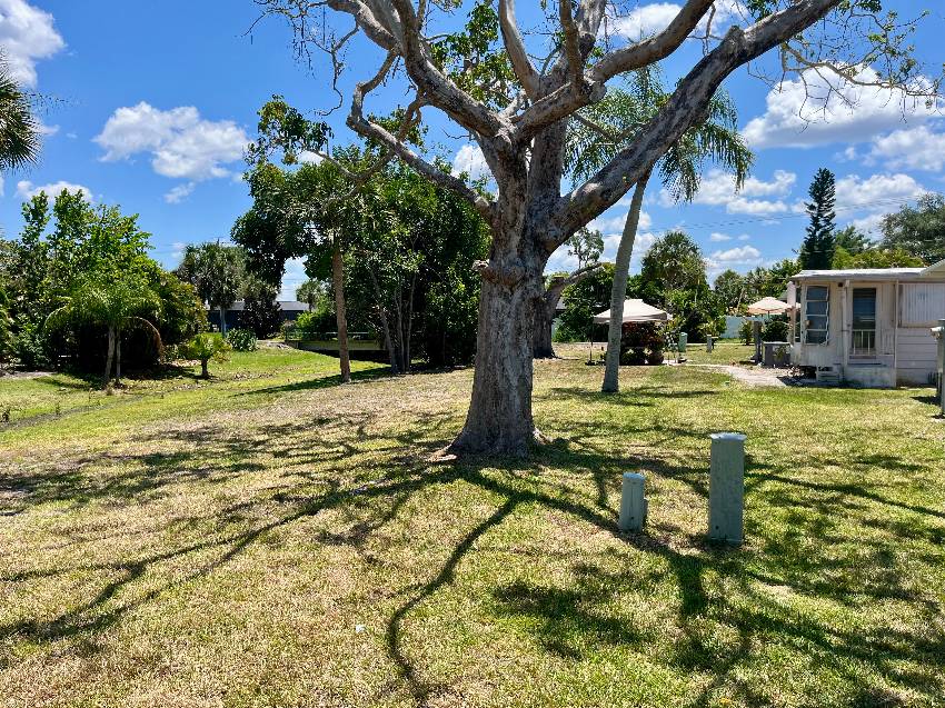 987 Haiti  E a Venice, FL Mobile or Manufactured Home for Sale