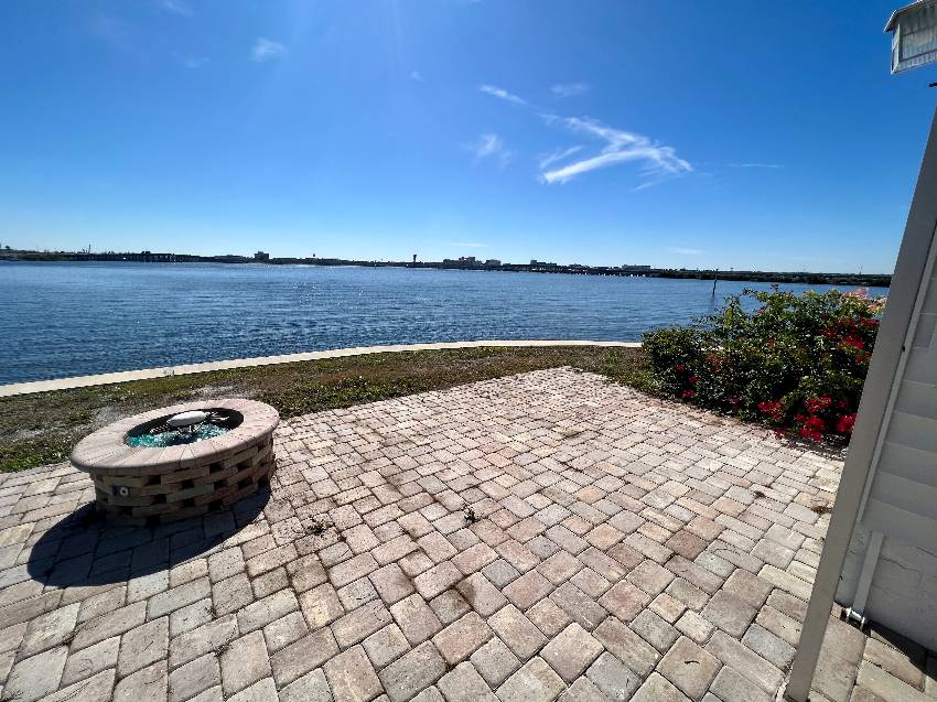 327 3rd St Dr W #11 a Palmetto, FL Mobile or Manufactured Home for Sale