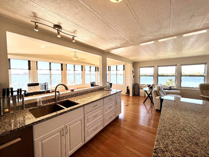 327 3rd St Dr W #11 a Palmetto, FL Mobile or Manufactured Home for Sale