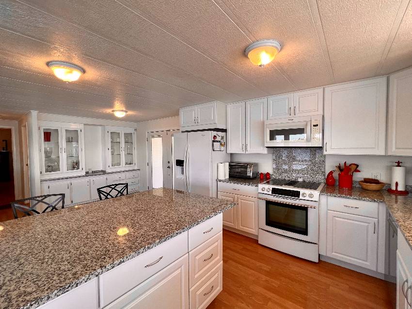 327 3rd St Dr W #11 a Palmetto, FL Mobile or Manufactured Home for Sale