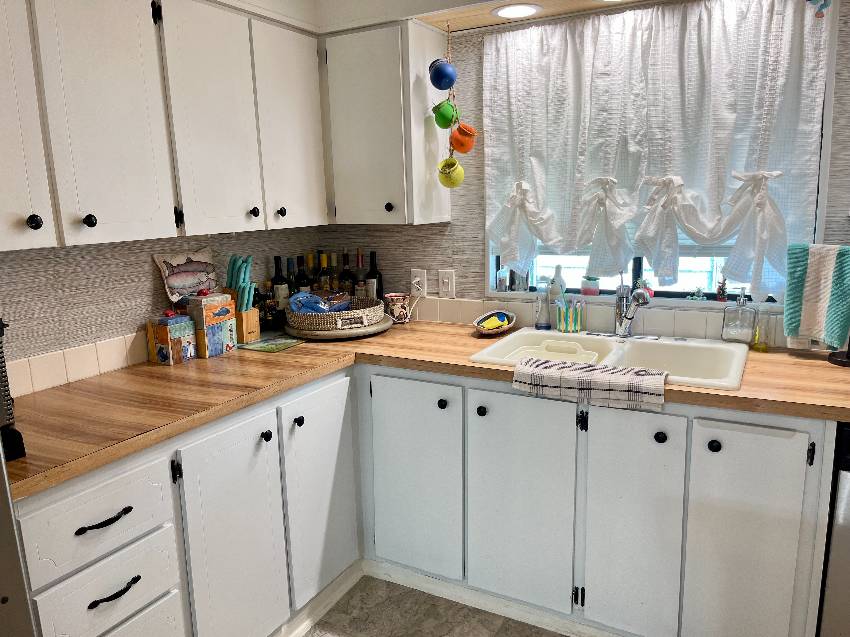 1178 Juanita Circle a Venice, FL Mobile or Manufactured Home for Sale