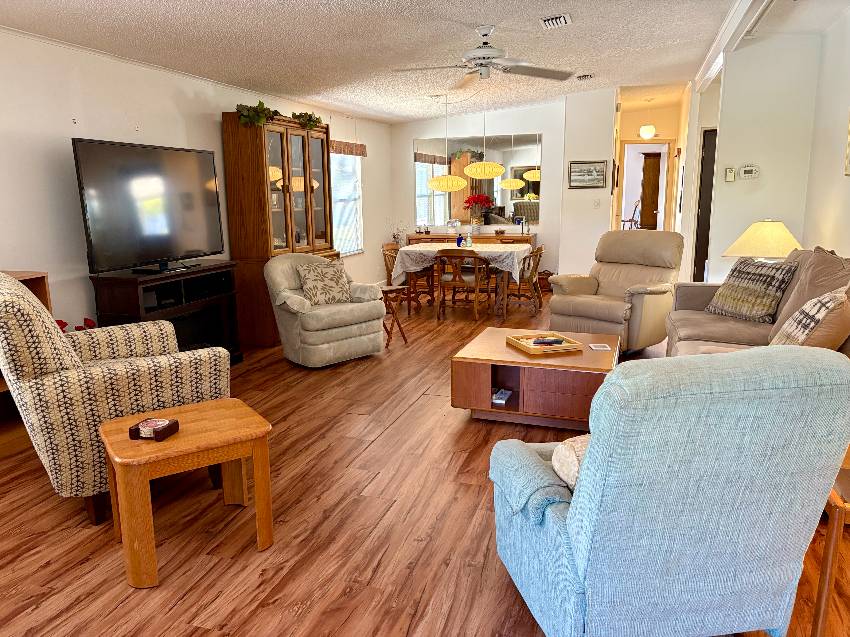 1262 N Indies Circle a Venice, FL Mobile or Manufactured Home for Sale