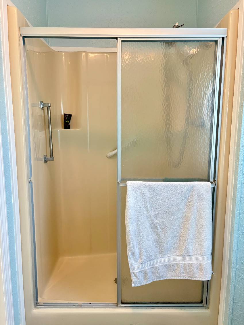 1241 N Indies Circle a Venice, FL Mobile or Manufactured Home for Sale