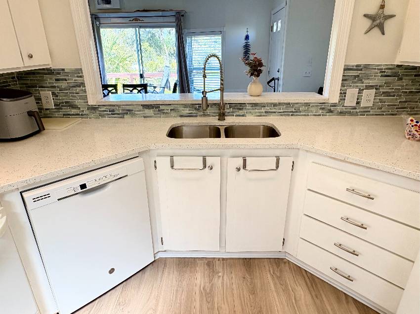 1241 N Indies Circle a Venice, FL Mobile or Manufactured Home for Sale