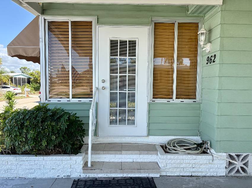 962 Vincent E a Venice, FL Mobile or Manufactured Home for Sale