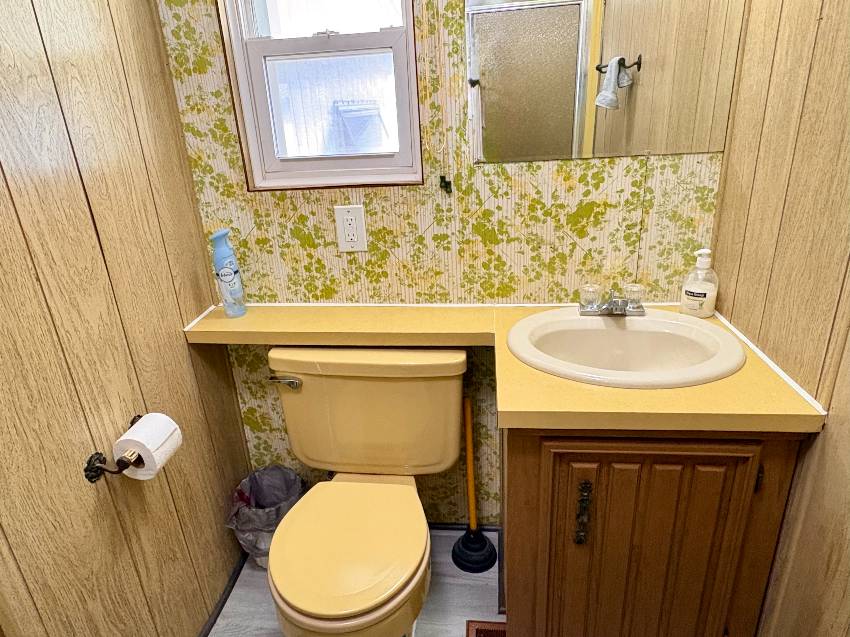 2487 Sylvia Lane a Venice, FL Mobile or Manufactured Home for Sale