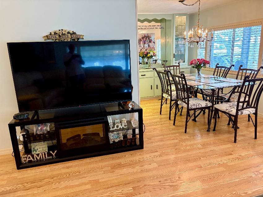 933 Questa W a Venice, FL Mobile or Manufactured Home for Sale