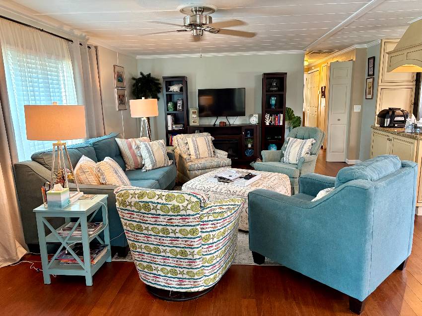 989 Eleuthera E a Venice, FL Mobile or Manufactured Home for Sale