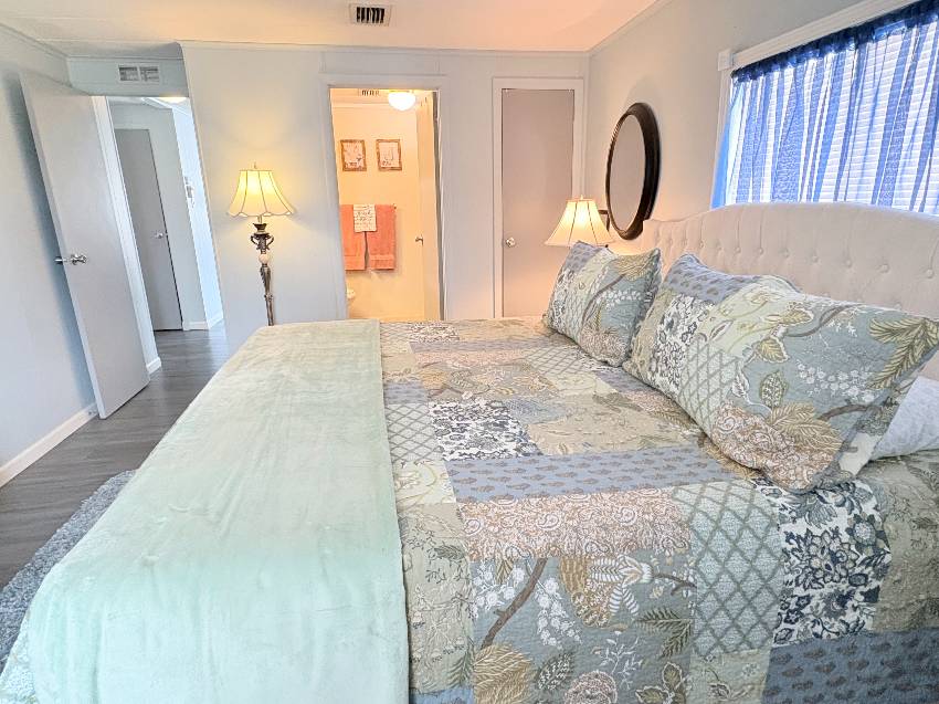 414 Zacapa a Venice, FL Mobile or Manufactured Home for Sale