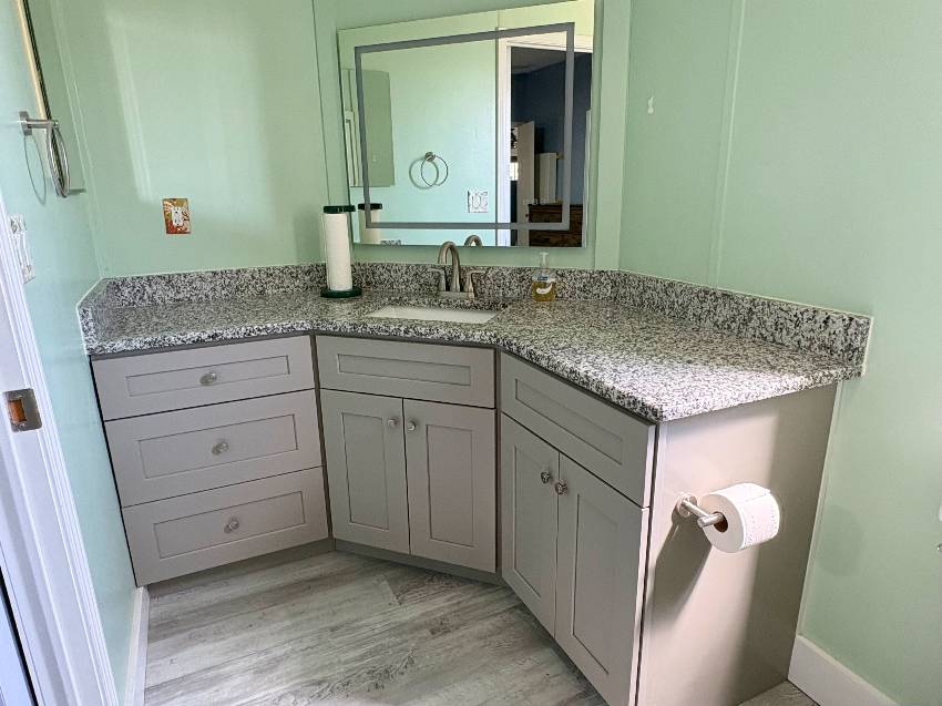 988 Haiti E a Venice, FL Mobile or Manufactured Home for Sale