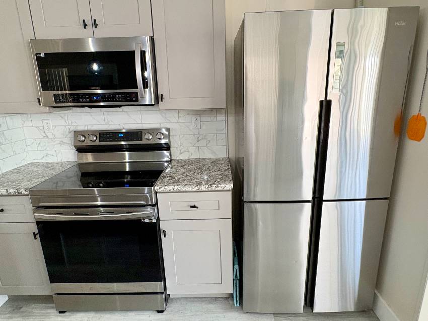 988 Haiti E a Venice, FL Mobile or Manufactured Home for Sale