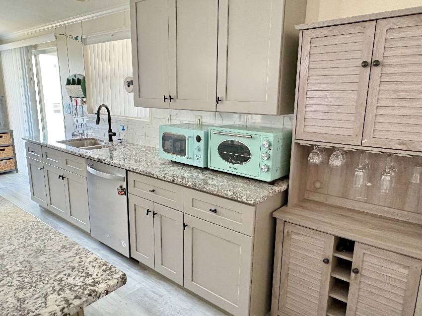 988 Haiti E a Venice, FL Mobile or Manufactured Home for Sale