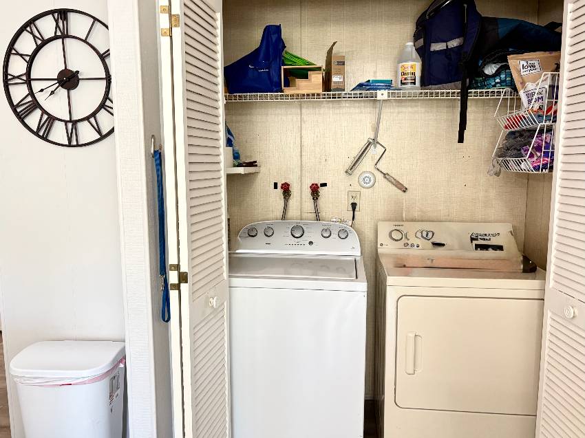 1250 N Indies Circle a Venice, FL Mobile or Manufactured Home for Sale