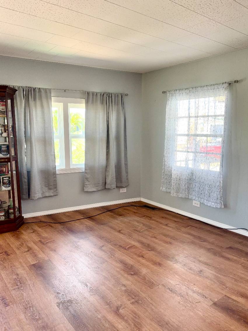 954 Inagua E a Venice, FL Mobile or Manufactured Home for Sale