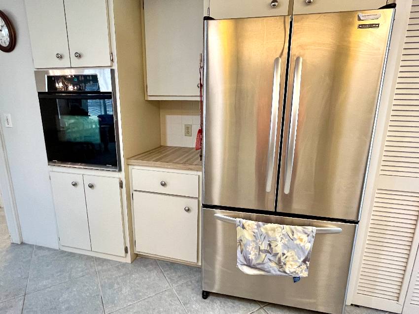1268 S Indies Circle a Venice, FL Mobile or Manufactured Home for Sale
