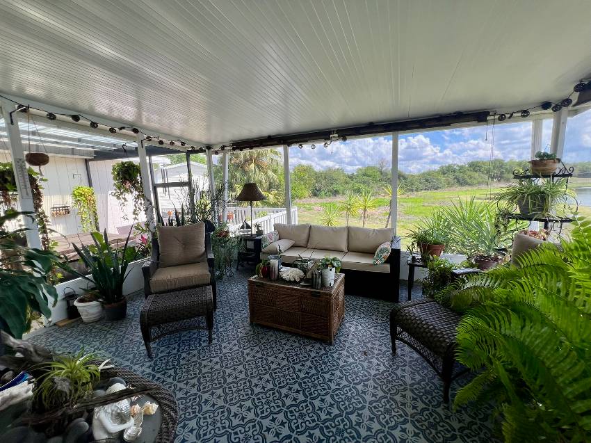 105 Palm Ln E a Parrish, FL Mobile or Manufactured Home for Sale