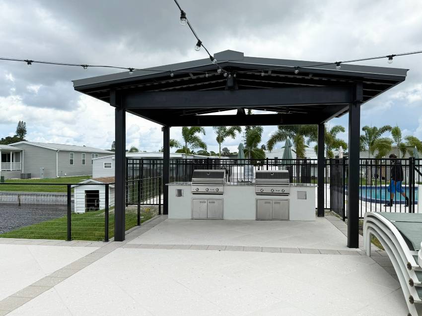 16 Peach Ave a Bradenton, FL Mobile or Manufactured Home for Sale