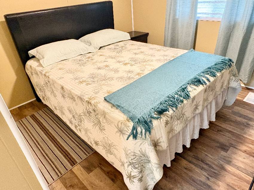 982 Vincent E a Venice, FL Mobile or Manufactured Home for Sale